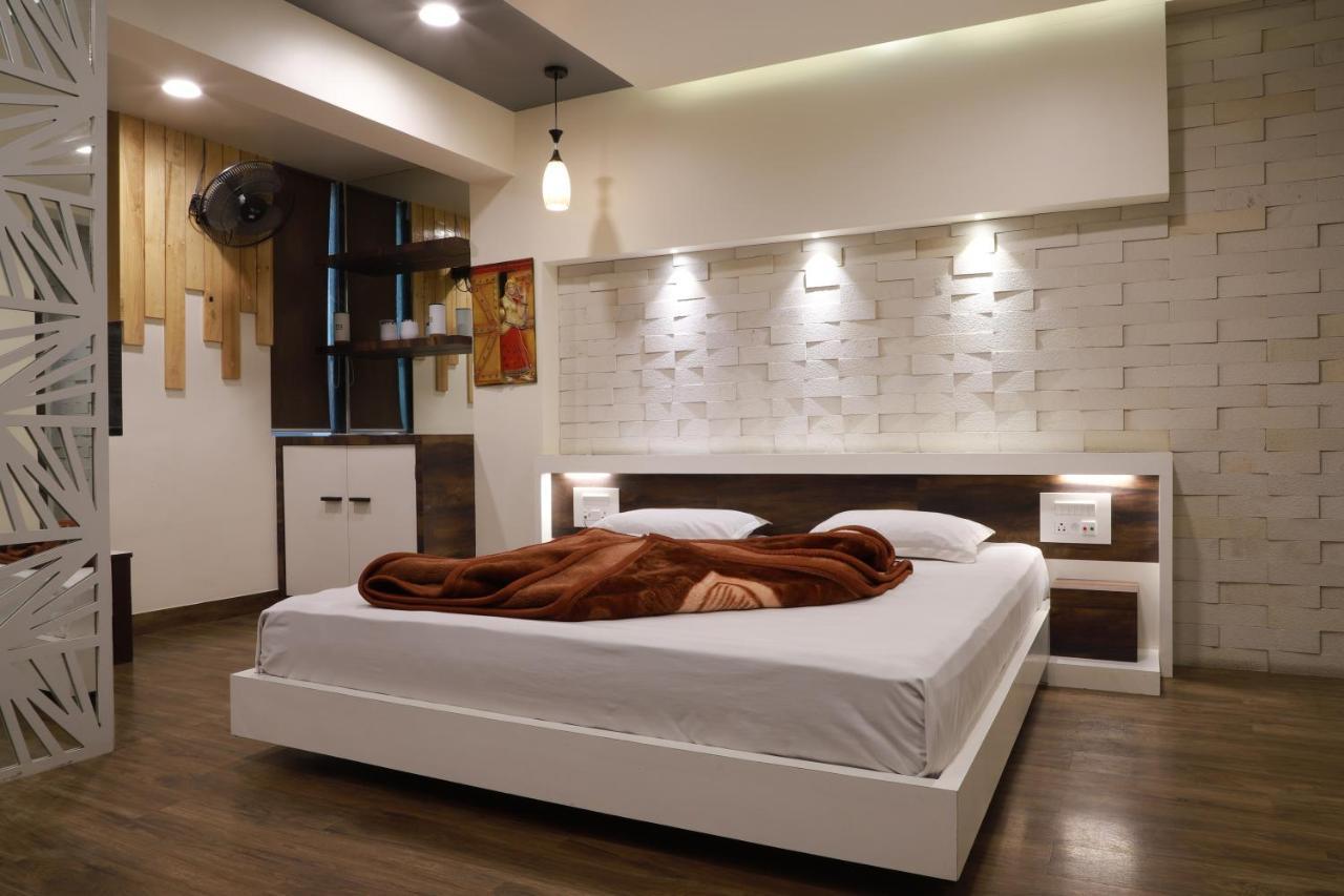 Hotel Darshan Amreli Kültér fotó
