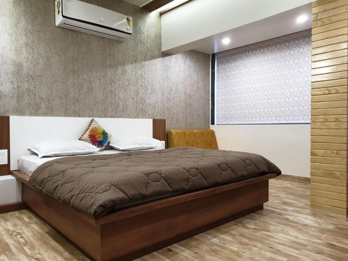 Hotel Darshan Amreli Kültér fotó